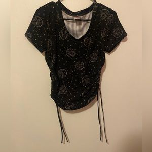 adjustable black shirt